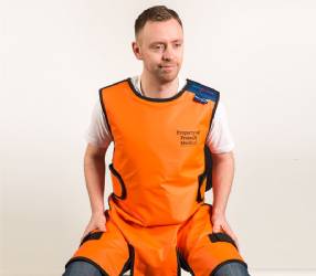 1111 : Hafifletilmiş Kurşun Alaşımlı Üroloji Apronu