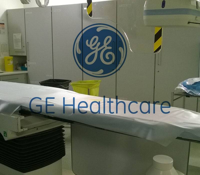 AC-G118-03 : GE Slicker Masa Örtüleri