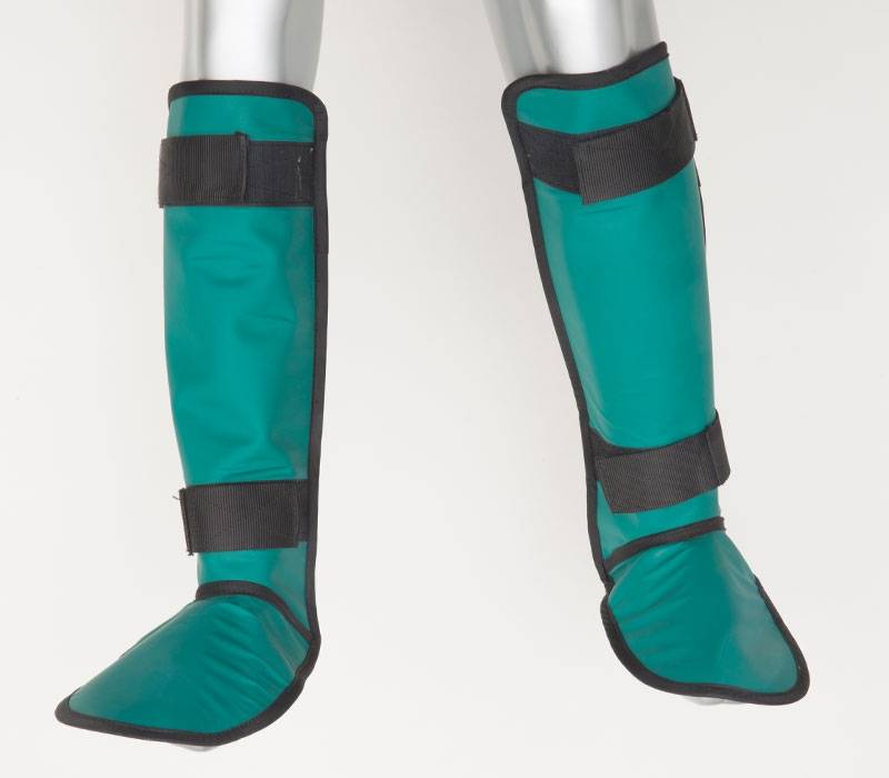 1208 : Hafifletilmiş Kurşun Alaşımlı Bacak Koruyucuları