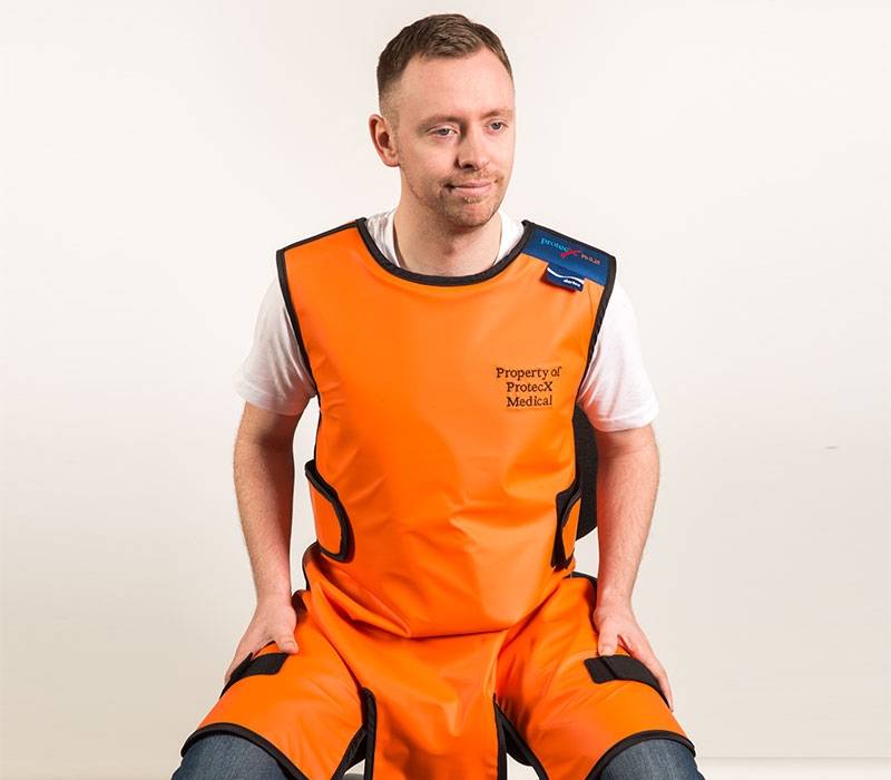 1111 : Hafifletilmiş Kurşun Alaşımlı Üroloji Apronu